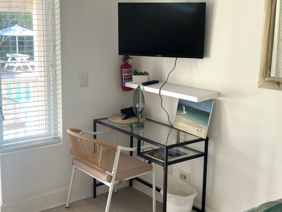 1 Bedroom Property for Sale in Keurboomstrand Western Cape